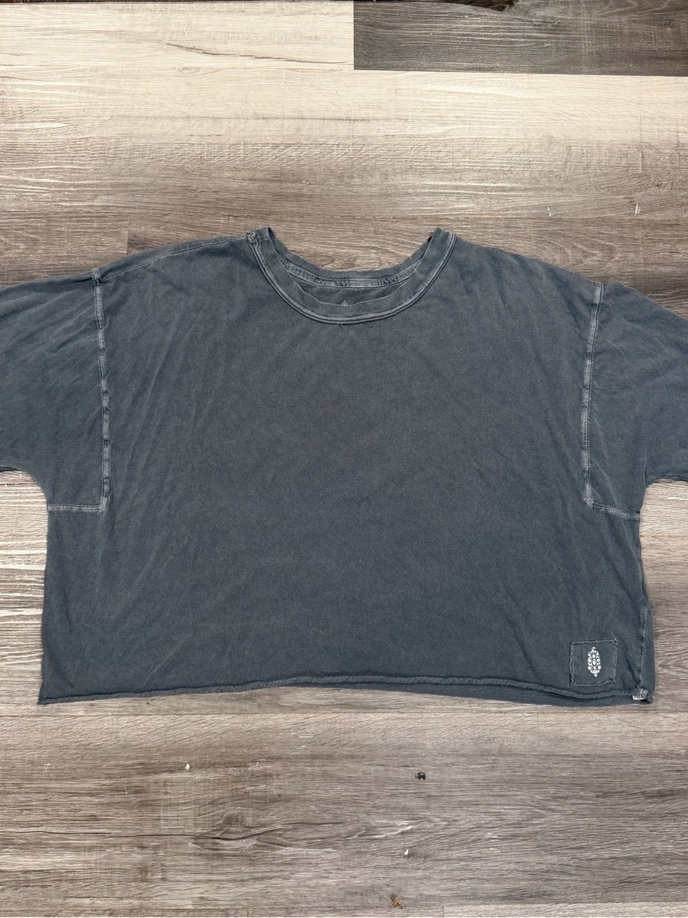 Free People FP Movement Inspire Shirt Womens Medium Gray Tee Boxy Cropped
